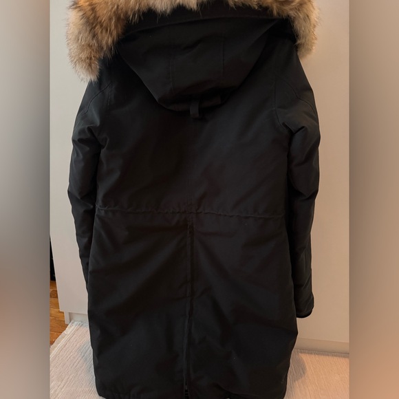 Canada Goose-- Rossclair Parka Heritage W/Coyote Trim Hood - Picture 7 of 15